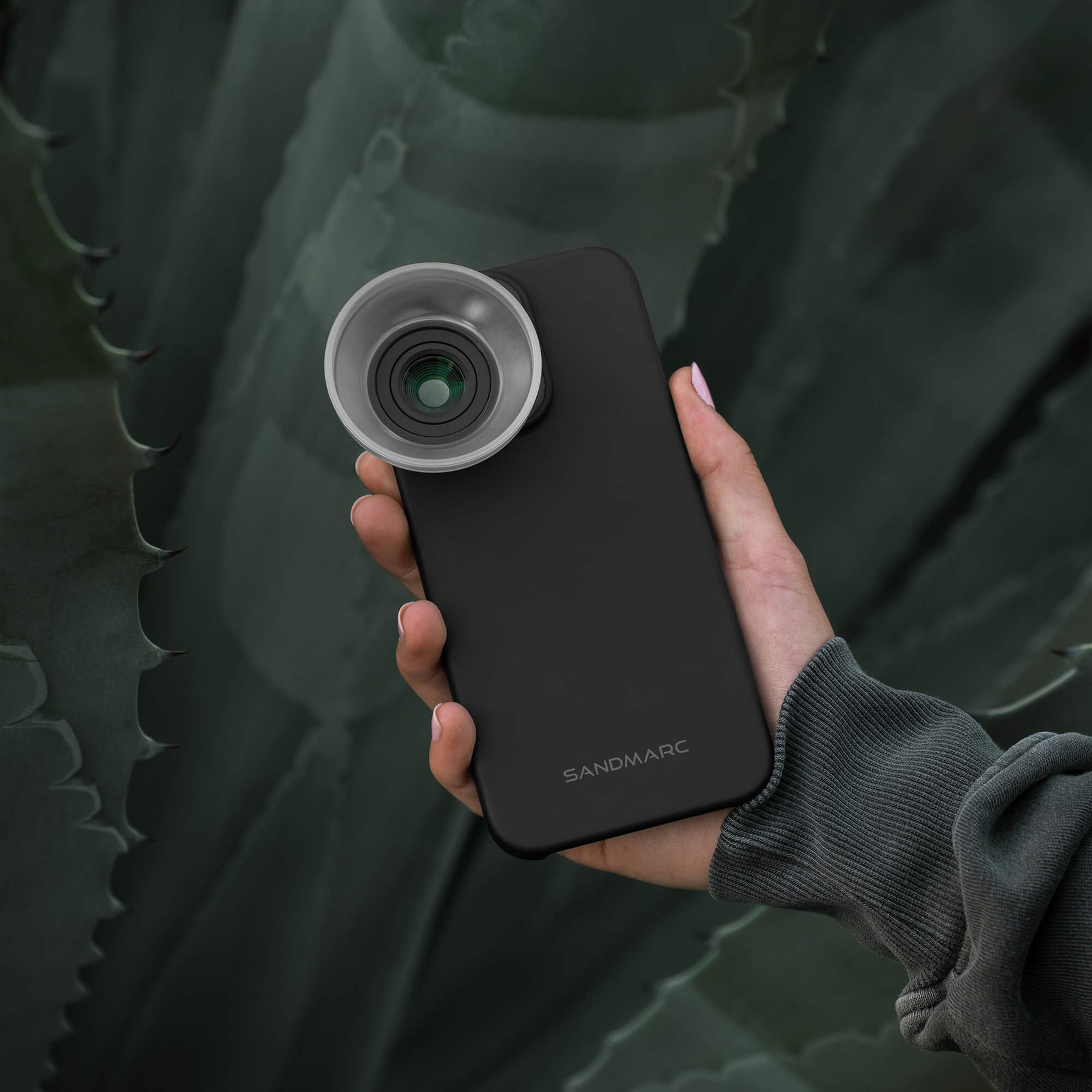 Refurbished Macro Lens Edition - iPhone 15 Plus