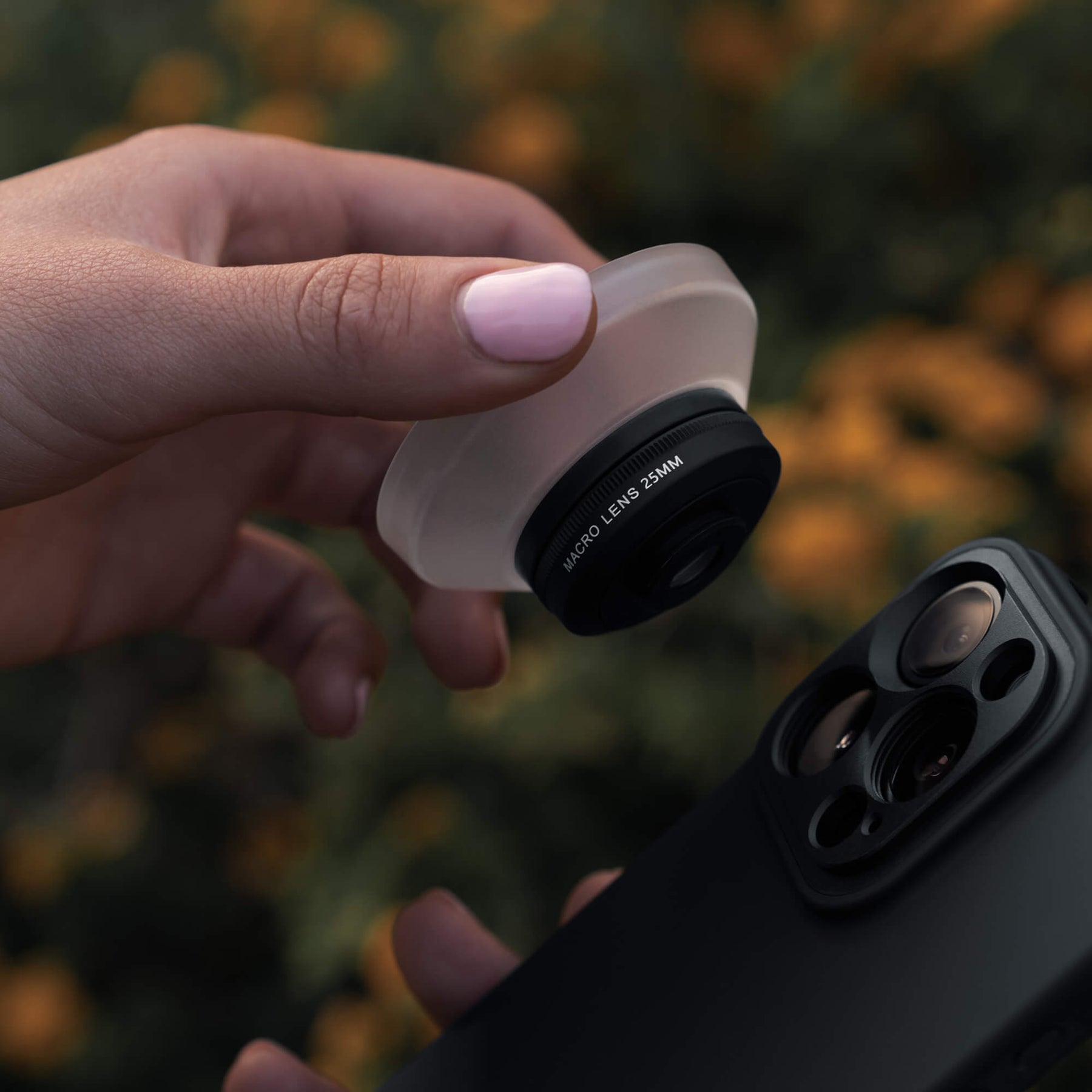 Refurbished Macro Lens Edition - iPhone 16