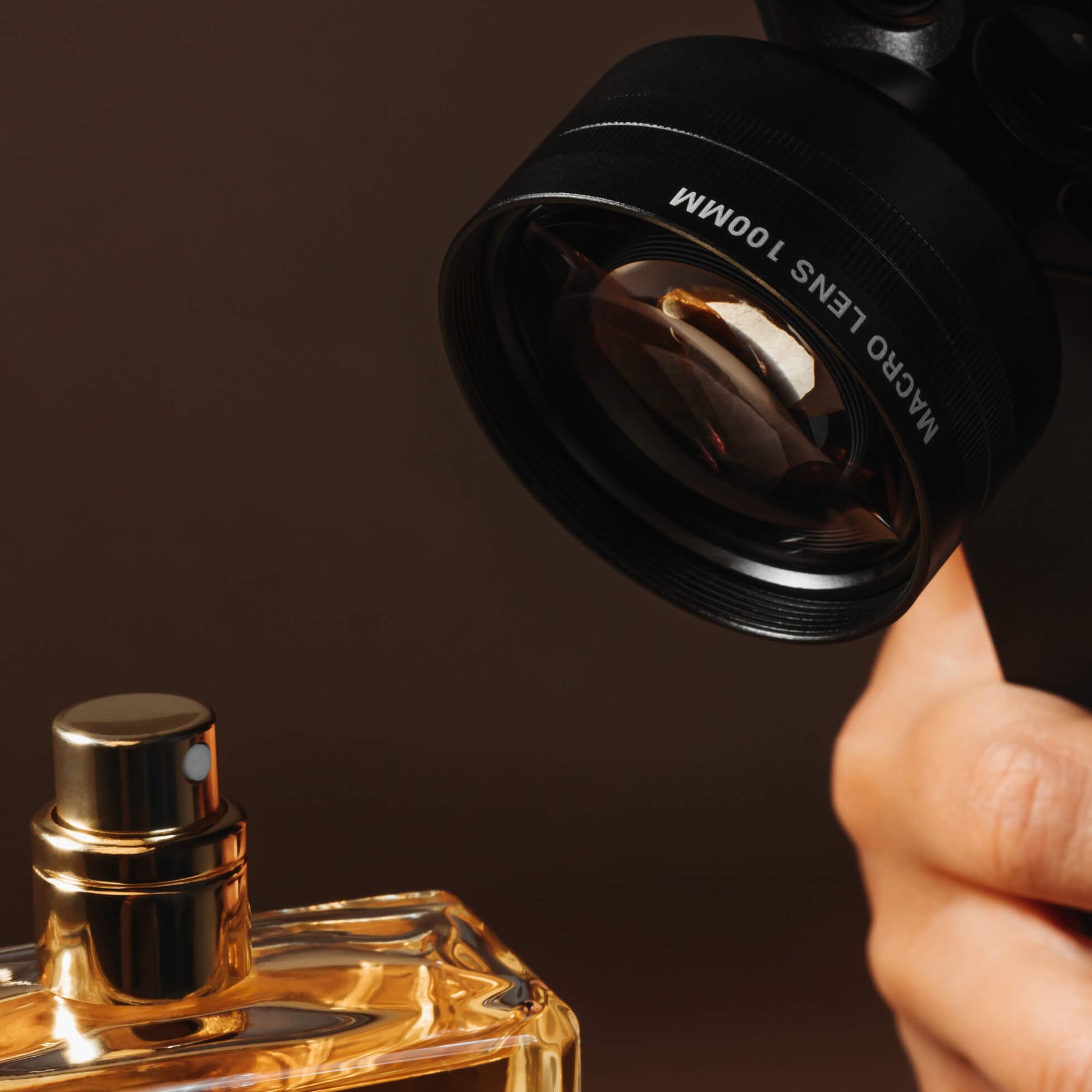 Refurbished Macro Lens Edition - iPhone 17 Pro